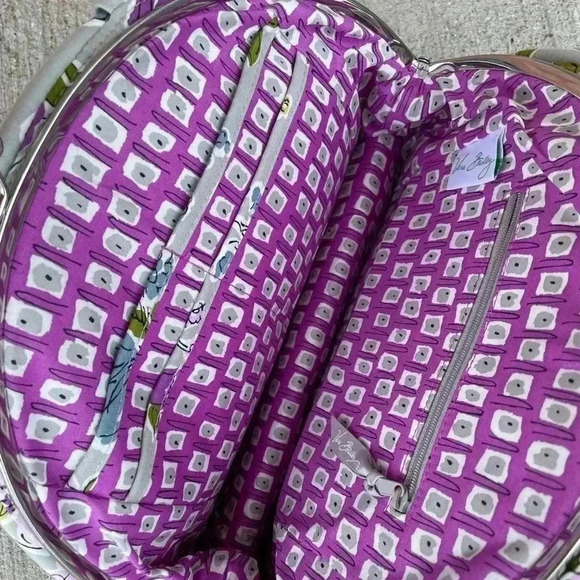Vera Bradley Gray Purple Floral Kiss Quilted Lock Top Shoulder Bag Purse - Picture 3 of 5